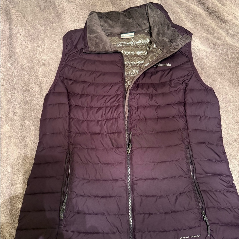 Columbia Women's Dark Purple Insulated Vest